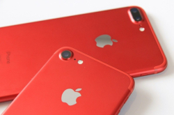 红色iPhone助力苹果营收约65%源自美国以外市场
