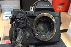 SonyA7R跌落熔岩，金属机身仍完好！