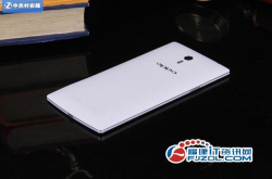 晶莹剔透惹人喜爱：OPPOFindX纯白色曝光或将上线