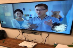 花3000元在拼多多上买65寸小米新品电视 到货后让人哭笑不得