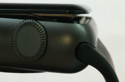 苹果准备针对电池鼓包问题的AppleWatchSeries2提供免费维修