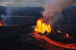 摄影师纪录冰岛逾200年最大规模火山爆发