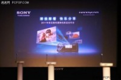 内置投影快乐分享Sony7款DV新品发布