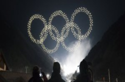 庆祝冬奥开幕：英特尔出动1218架无人机烟火秀刷新吉尼斯世界纪录