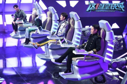连爽妹子都沉迷的凝时拍摄三星S9＋在铁甲上演了天秀操作