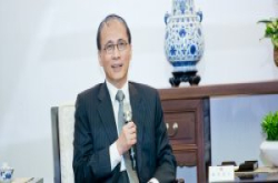 准行政团队Line国事作法急转弯，准经长受命客制台版即时通