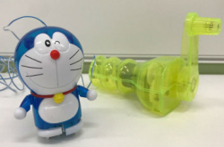 手摇玩具看发电装置