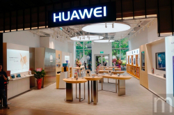 华为三创旗舰店开幕主打年轻族群的荣耀品牌将评估进入台湾市场