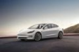 或许Model 3不该少了它：抬头显示屏