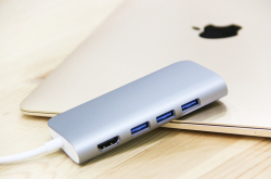终究都要买USB-C转接器那为什么不一开始就买SoloAllinoneHub?