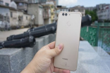编辑Tony：“同级机中摄力位前列”-HuaweiNova2Plus测试