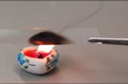 手机屏幕涂层将终结手机贴膜时代