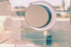 Port Solar Charger太阳能充电器 可吸附在车窗上充电