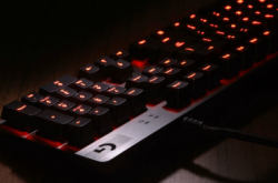 【电竞选手注意】入门级价钱Romer-G键轴键盘LogitechG413Gaming