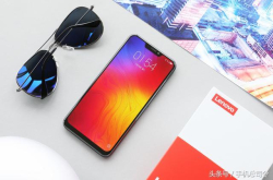 联想Z5翻车 出现重启门 网友嘲讽：这就是联想永不卡顿的ZUI？