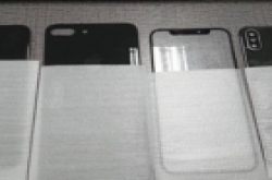 纵向双摄没跑了?iPhone 8玻璃面板现身