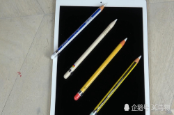 苹果笔里到底有什么秘密？使出吃奶力气才将其暴力拆解