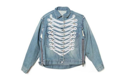 DSM这次稳了 sacai、CHROMEHEARTS共同助力打造独占系列