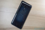 HTCU12+正式发售，卖点是正背面都有双镜头，而且没浏海