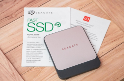 高速便携 希捷飞翼FastSSD固态移动硬盘评测