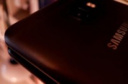 手机“自黑”又有新名词起码SamsungC9Pro是这样