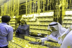 这是迪拜的黄金市场 政府担保没有假货 任何时候都存放有10吨黄金