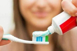 英特尔股价暴跌9％：起因就是苹果开始自主研发CPU了