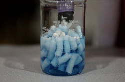 急救新工具：压缩海绵瞬间止血！