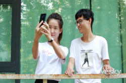 moto青柚1s喜欢就要拍出来 展现鲜活的你