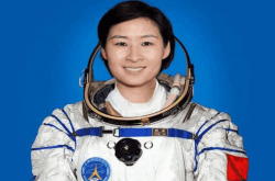 在一群男宇航员中 女宇航员是如何保护隐私的？宇航局有妙招