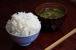 [面白日本]别以为好饭必是越光米！日本五大名地、七大名米（下）