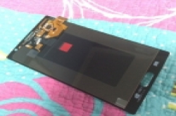 三星Note 4前面板照曝光 环形Home键+硬朗方正设计