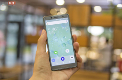 索尼设计开倒车？XperiaXZ3外观曝光：激凸双摄