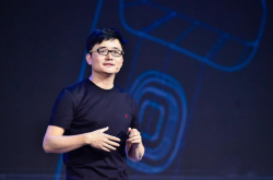 猎豹连发五款机器人 董事长傅盛跳水表决心 还揭开不少机器人造假黑幕