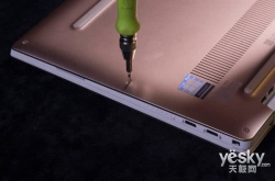 戴尔新款XPS13拆解：好大的电池