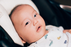 婴儿出生前能看到什么？