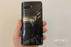 华硕ROG手机入网 北欧市场售价7900元起