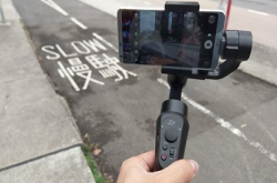 “震”的防不了？智云SmoothQ手机三轴稳定器试玩