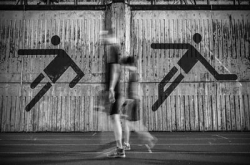 单色摄影显功架：OlympusPEN-F