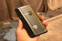 都说苹果新机贵 这三款国产机才贵得离谱 不如买iPhone