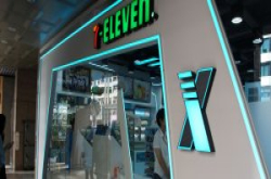7-ELEVEN国内首间24小时无人商店开始营业