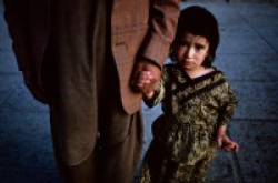 SteveMcCurry：纪实摄影大师镜头下的孩子
