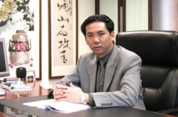 小伙放弃出国搞起教育培训 如今拥有数亿资产