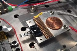 小型量子精密测量工具：可通过现有制造技术量产