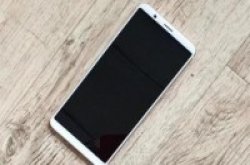 一加5T白色版曝光：前面板也是白色