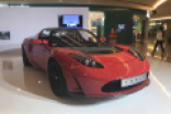 iPhone上市10周年之际 探访特斯拉初代车型Roadster