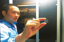 上交大研究团队制备出光量子芯片 达到目前世界最大规模