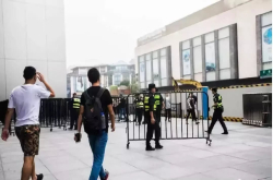 铁栅栏再度孤独？iPhoneXS销量远低于预期 开售或迎来破发