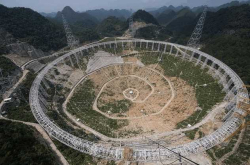 中国历经22年打造的这一世界级工程 据说霍金反对过 原因引人深思