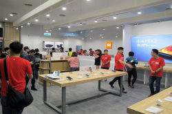 瘾观点：网购卖家月扫小米50万商品加价卖遭小米列为拒绝往来户你认为该封杀吗？
